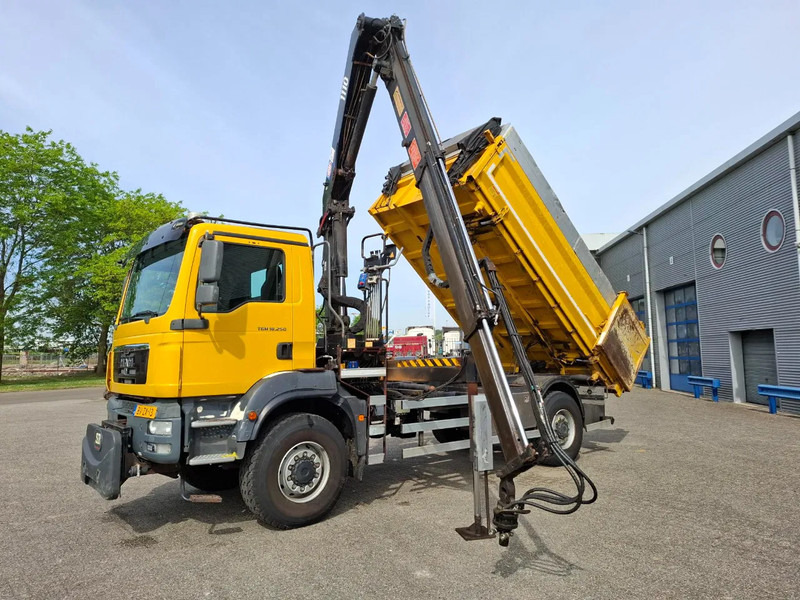 MAN TGM 18.250 / 4X4 / NL TRUCK / TUV:30-04-2026 / 118783 KM / HMF 1110 K2 / ROTATOR / GOOD TYRES / FULL-STEEL / DRUM BRAKES / MANUA - Kipper vrachtwagen, Kraanwagen: afbeelding 1 MAN TGM 18.250 / 4X4 / NL TRUCK / TUV:30-04-2026 / 118783 KM / HMF 1110 K2 / ROTATOR / GOOD TYRES / FULL-STEEL / DRUM BRAKES / MANUA - Kipper vrachtwagen, Kraanwagen: afbeelding 1