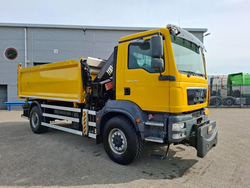 MAN TGM 18.250 / 4X4 / NL TRUCK / TUV:30-04-2026 / 118783 KM / HMF 1110 K2 / ROTATOR / GOOD TYRES / FULL-STEEL / DRUM BRAKES / MANUA - Kipper vrachtwagen, Kraanwagen: afbeelding 4 MAN TGM 18.250 / 4X4 / NL TRUCK / TUV:30-04-2026 / 118783 KM / HMF 1110 K2 / ROTATOR / GOOD TYRES / FULL-STEEL / DRUM BRAKES / MANUA - Kipper vrachtwagen, Kraanwagen: afbeelding 4