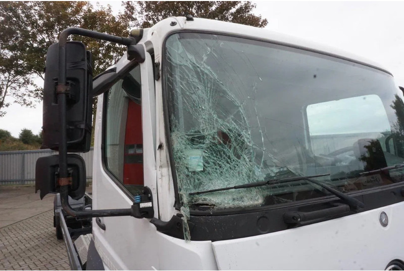 Mercedes-Benz ATEGO 1221 / ENGINE RUNNING / ONLY:253095 KM / AUTOMATIC / EURO-6 / 2017 - Chassis vrachtwagen: afbeelding 5 Mercedes-Benz ATEGO 1221 / ENGINE RUNNING / ONLY:253095 KM / AUTOMATIC / EURO-6 / 2017 - Chassis vrachtwagen: afbeelding 5