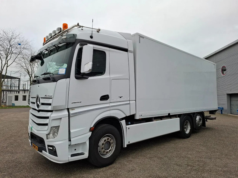 Mercedes-Benz Actros 2843 / NL TRUCK / TUV:08-01-2026 / LIFT+LENKACHSE / SMART TACHO / NAVI / PLATFORM 1500 KG / 2XBED / EURO-6 / 2015 - Bakwagen: afbeelding 1 Mercedes-Benz Actros 2843 / NL TRUCK / TUV:08-01-2026 / LIFT+LENKACHSE / SMART TACHO / NAVI / PLATFORM 1500 KG / 2XBED / EURO-6 / 2015 - Bakwagen: afbeelding 1