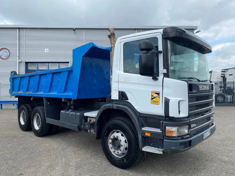 Scania 114-340 / 6X4 / 2 SIDE TIPPER / BIG AXLE / FULL-STEEL / DRUM BRAKES / MANUAL / 1999 - Kipper vrachtwagen: afbeelding 4 Scania 114-340 / 6X4 / 2 SIDE TIPPER / BIG AXLE / FULL-STEEL / DRUM BRAKES / MANUAL / 1999 - Kipper vrachtwagen: afbeelding 4