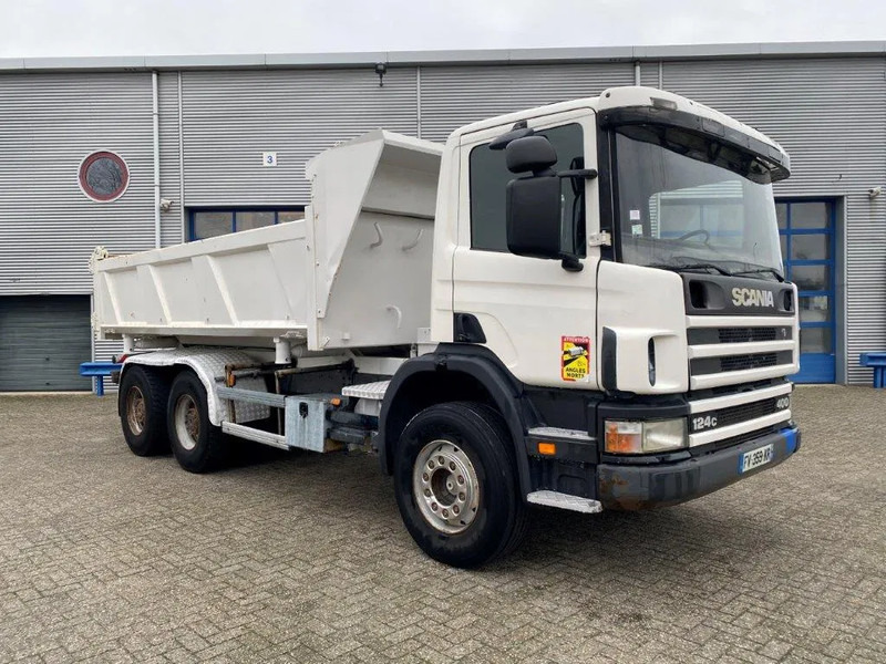Scania 124-400 / 6X4 / RETARDER / BIG AXLE / FULL STEEL / 2SIDE TIPPER / OLD TACHO / AIRCO / MANUAL / EURO-2 / 2000 - Kipper vrachtwagen: afbeelding 5 Scania 124-400 / 6X4 / RETARDER / BIG AXLE / FULL STEEL / 2SIDE TIPPER / OLD TACHO / AIRCO / MANUAL / EURO-2 / 2000 - Kipper vrachtwagen: afbeelding 5
