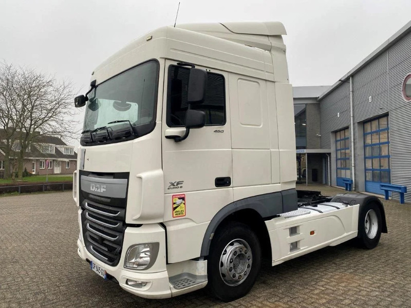 DAF XF106-460 / AUTOMATIC / DEB / PARKCOOL / AIRCO / EURO-6 / 2015 - Trekker: afbeelding 1 DAF XF106-460 / AUTOMATIC / DEB / PARKCOOL / AIRCO / EURO-6 / 2015 - Trekker: afbeelding 1