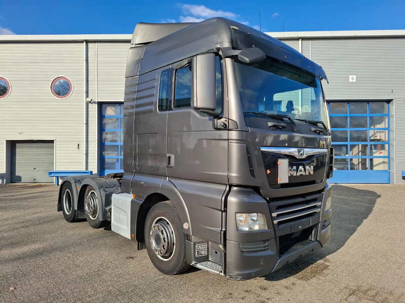 MAN TGX 26.460 / INTARDER / ACC / LWDS / LIFT AXLE / FRIDGE / 2XBED / AUTOMATIC / EURO-6 / 2020 - Trekker: afbeelding 2 MAN TGX 26.460 / INTARDER / ACC / LWDS / LIFT AXLE / FRIDGE / 2XBED / AUTOMATIC / EURO-6 / 2020 - Trekker: afbeelding 2