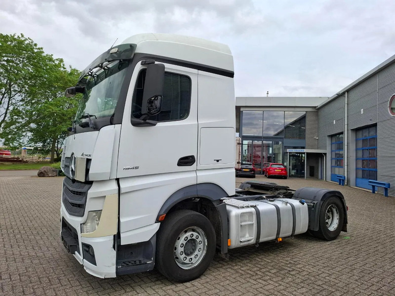 Mercedes-Benz Actros 1945 / DOUBLE TANK / ONLY:508736 KM / 2XBED / FRIDGE / AUTOMATIC / EURO-6 / 2015 - Trekker: afbeelding 1 Mercedes-Benz Actros 1945 / DOUBLE TANK / ONLY:508736 KM / 2XBED / FRIDGE / AUTOMATIC / EURO-6 / 2015 - Trekker: afbeelding 1