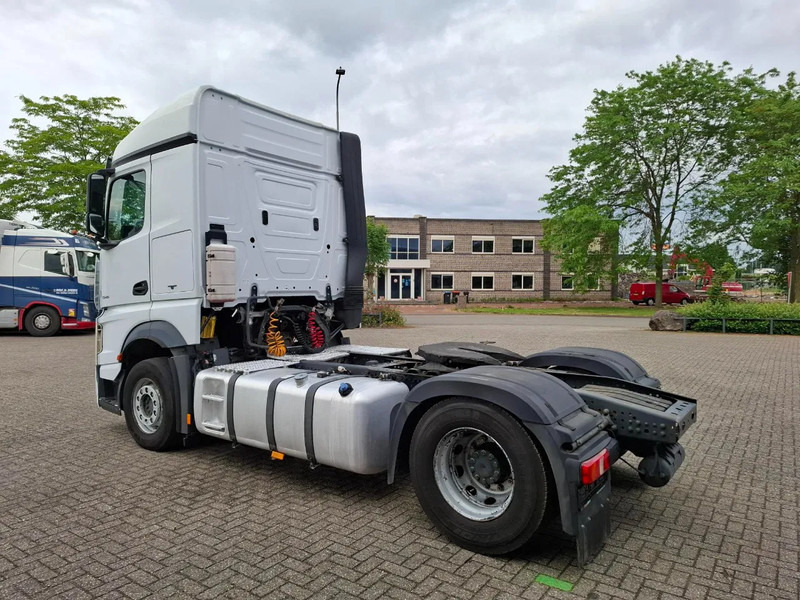Mercedes-Benz Actros 1945 / DOUBLE TANK / ONLY:508736 KM / 2XBED / FRIDGE / AUTOMATIC / EURO-6 / 2015 - Trekker: afbeelding 3 Mercedes-Benz Actros 1945 / DOUBLE TANK / ONLY:508736 KM / 2XBED / FRIDGE / AUTOMATIC / EURO-6 / 2015 - Trekker: afbeelding 3