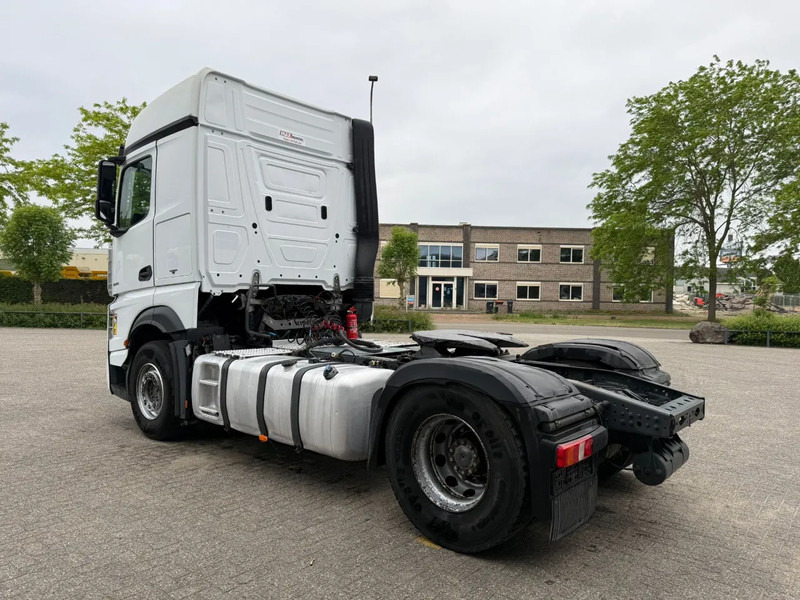 Mercedes-Benz Actros 1945 / HYDRAULICS / LWDS / AIRCO / SMART TACHO / 2XBED / FRIDGE / AUTOMATIC / EURO-6 / 2019 - Trekker: afbeelding 3 Mercedes-Benz Actros 1945 / HYDRAULICS / LWDS / AIRCO / SMART TACHO / 2XBED / FRIDGE / AUTOMATIC / EURO-6 / 2019 - Trekker: afbeelding 3