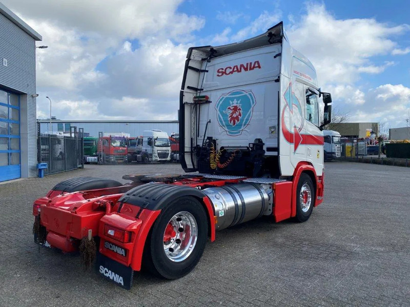 Scania NGS R410 / RETARDER / PARKCOOL / NL TRUCK / LNG / LEATHER / ALCOA / AUTOMATIC / EURO-6 / 2021 - Trekker: afbeelding 5 Scania NGS R410 / RETARDER / PARKCOOL / NL TRUCK / LNG / LEATHER / ALCOA / AUTOMATIC / EURO-6 / 2021 - Trekker: afbeelding 5