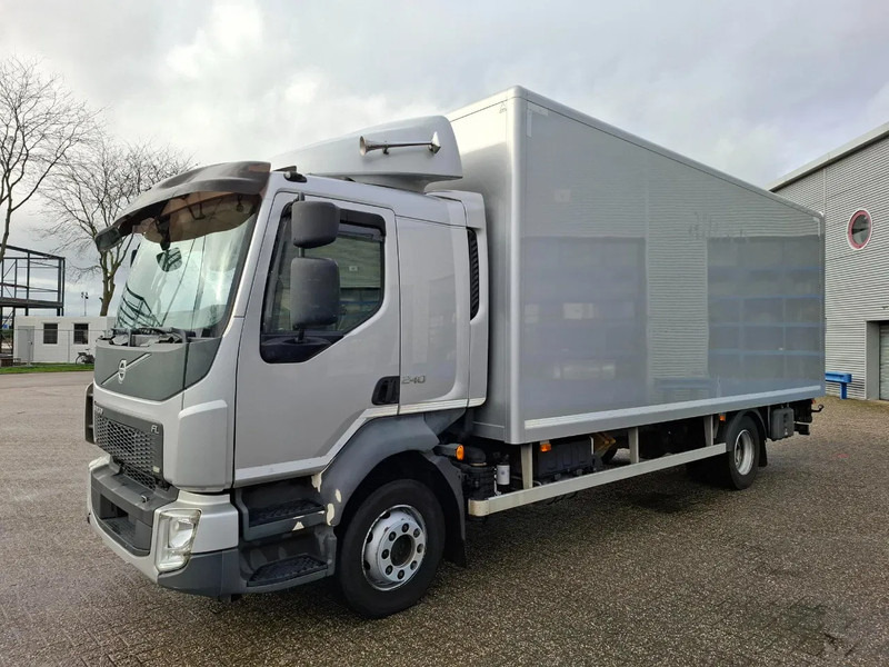 Volvo FL 240 / ONLY:340697 KM / BIG PLATFORM 2TON / TUV:29-01-2026 / LWDS / NAVI / SIDE DOOR / AUTOMATIC / EURO-6 / 2018 - Bakwagen: afbeelding 1 Volvo FL 240 / ONLY:340697 KM / BIG PLATFORM 2TON / TUV:29-01-2026 / LWDS / NAVI / SIDE DOOR / AUTOMATIC / EURO-6 / 2018 - Bakwagen: afbeelding 1