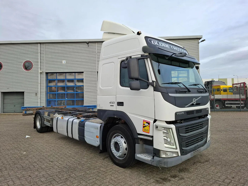 Volvo FM11-450 / VEB / FULL-AIR / 706585 KM / LWDS / AIRCO / BDF SYSTEM / AUTOMATIC / EURO-6 / 2016 - Containertransporter/ Wissellaadbak vrachtwagen: afbeelding 2 Volvo FM11-450 / VEB / FULL-AIR / 706585 KM / LWDS / AIRCO / BDF SYSTEM / AUTOMATIC / EURO-6 / 2016 - Containertransporter/ Wissellaadbak vrachtwagen: afbeelding 2