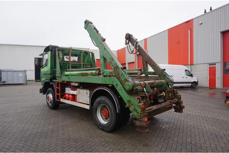 Volvo FM12-420 / ENGINE RUNNING / 4X4 / HYDRAULICS / BIG AXLE / ONLY:510426 KM / FULL STEEL / EURO-3 / 2001 - Portaalarmsysteem vrachtwagen: afbeelding 5 Volvo FM12-420 / ENGINE RUNNING / 4X4 / HYDRAULICS / BIG AXLE / ONLY:510426 KM / FULL STEEL / EURO-3 / 2001 - Portaalarmsysteem vrachtwagen: afbeelding 5
