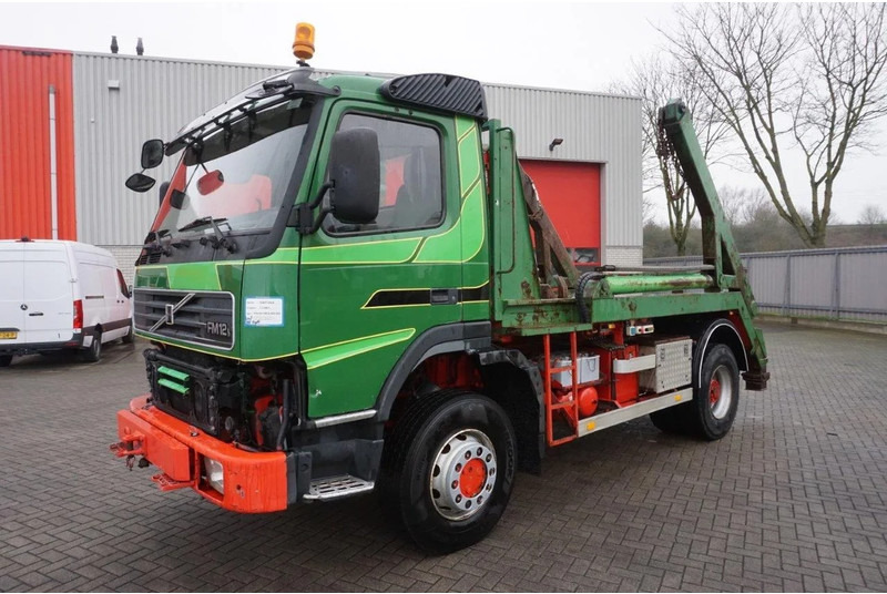 Volvo FM12-420 / ENGINE RUNNING / 4X4 / HYDRAULICS / BIG AXLE / ONLY:510426 KM / FULL STEEL / EURO-3 / 2001 - Portaalarmsysteem vrachtwagen: afbeelding 1 Volvo FM12-420 / ENGINE RUNNING / 4X4 / HYDRAULICS / BIG AXLE / ONLY:510426 KM / FULL STEEL / EURO-3 / 2001 - Portaalarmsysteem vrachtwagen: afbeelding 1