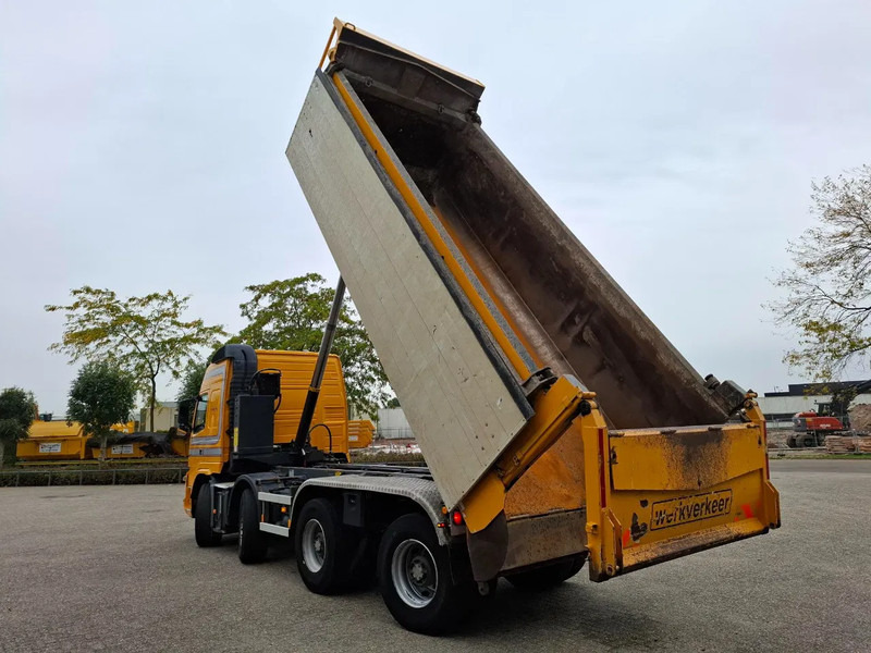 Volvo FM13-420 / 8X4 / BIG AXLE / 18.5M³ / AJK 21040 KG TIPPER / SNIP / 695133 KM / VEB / NL TRUCK / TUV:07-11-2025 / AIRCO / AUTOMATI - Kipper vrachtwagen: afbeelding 5 Volvo FM13-420 / 8X4 / BIG AXLE / 18.5M³ / AJK 21040 KG TIPPER / SNIP / 695133 KM / VEB / NL TRUCK / TUV:07-11-2025 / AIRCO / AUTOMATI - Kipper vrachtwagen: afbeelding 5