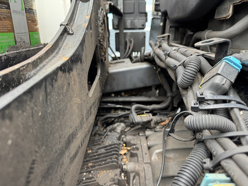 DAF CF410 FAQ HMF 2620, Unfall - Damaged. - Kraanwagen: afbeelding 4 DAF CF410 FAQ HMF 2620, Unfall - Damaged. - Kraanwagen: afbeelding 4