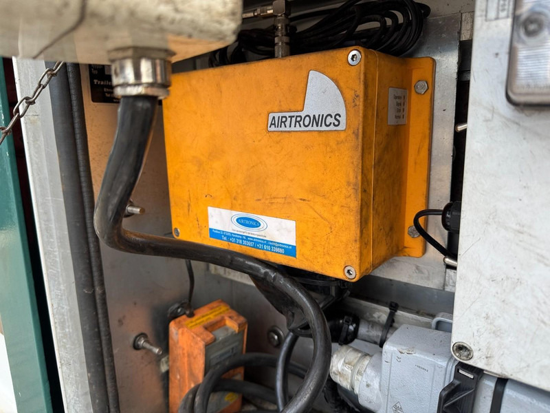 HAMMAR 151 S, Fully renovated, RC, 40 / 30 / 20 Ft - Containertransporter/ Wissellaadbak oplegger: afbeelding 5 HAMMAR 151 S, Fully renovated, RC, 40 / 30 / 20 Ft - Containertransporter/ Wissellaadbak oplegger: afbeelding 5