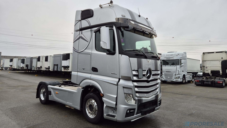 MERCEDES-BENZ ACTROS 1845 LS GIGA EURO 6 - Trekker: afbeelding 1 MERCEDES-BENZ ACTROS 1845 LS GIGA EURO 6 - Trekker: afbeelding 1