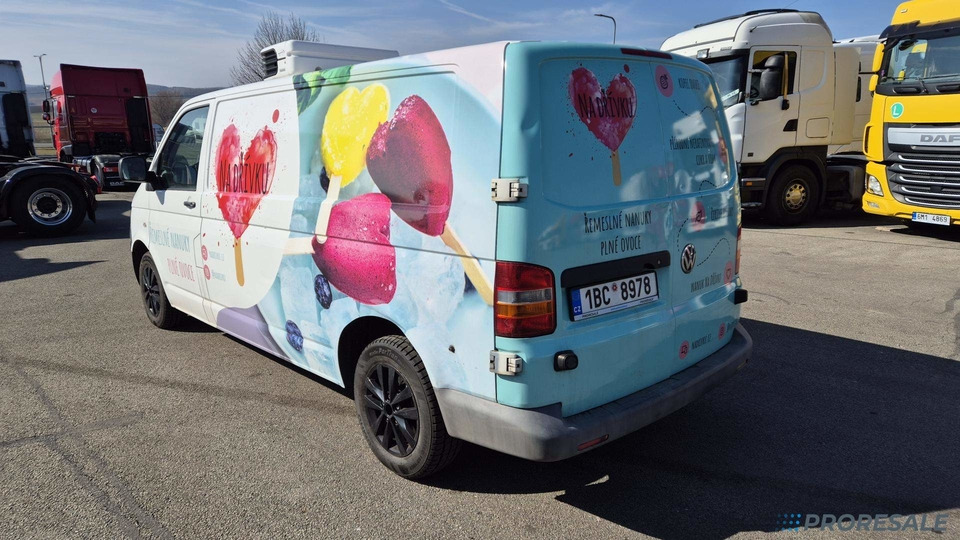 VOLKSWAGEN TRANSPORTER 2.5 TDi - nová mrazírenská vestavba + CARRIER XARIOS 230/12 V - vadný motor - Koelwagen: afbeelding 4 VOLKSWAGEN TRANSPORTER 2.5 TDi - nová mrazírenská vestavba + CARRIER XARIOS 230/12 V - vadný motor - Koelwagen: afbeelding 4