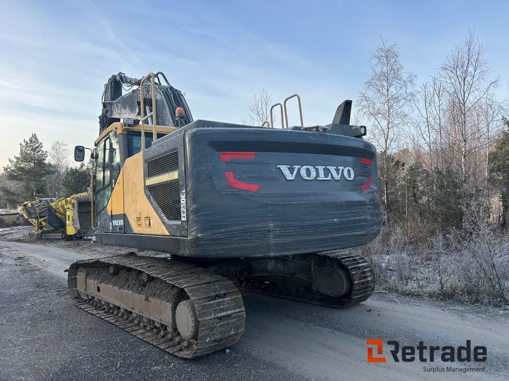 2014 Beltegraver 29 ton Volvo EC250 EL - Bouwmachine: afbeelding 4 2014 Beltegraver 29 ton Volvo EC250 EL - Bouwmachine: afbeelding 4