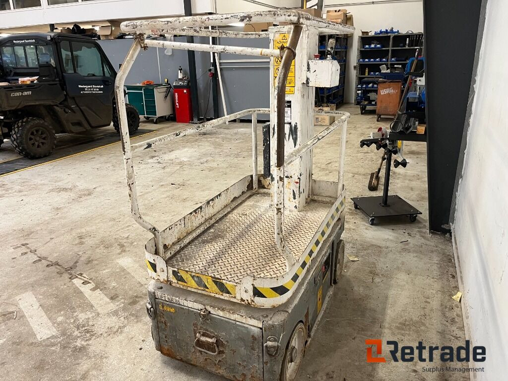 UpRight TM12 - 6meters lift - Bouwmachine: afbeelding 3 UpRight TM12 - 6meters lift - Bouwmachine: afbeelding 3