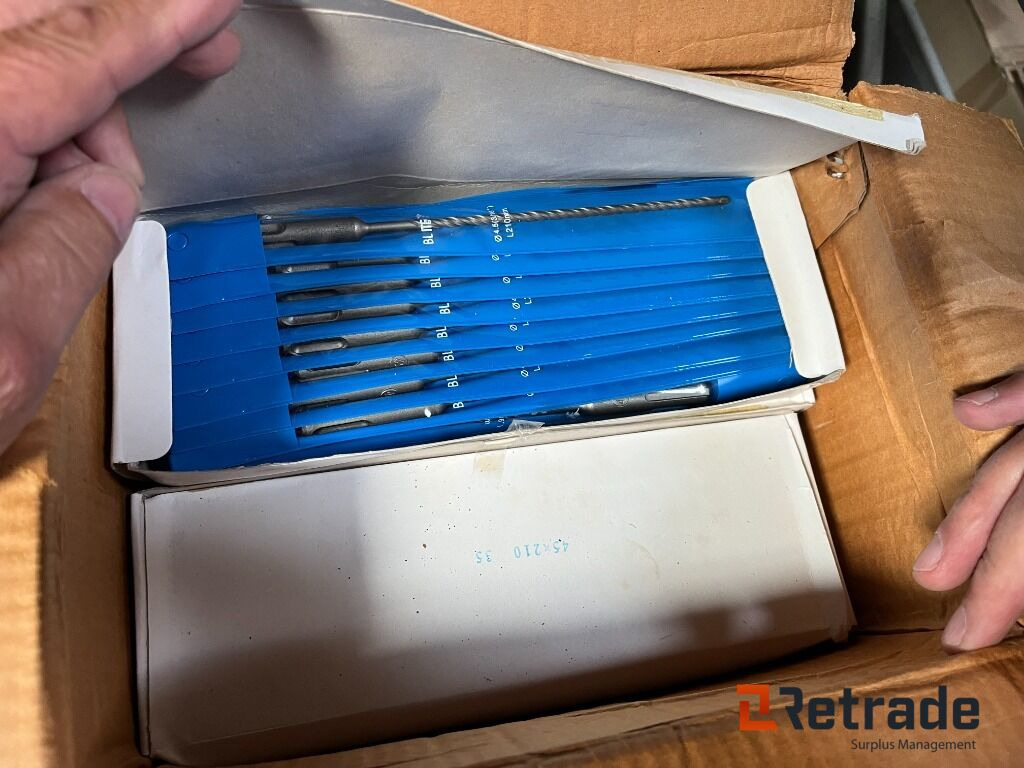 Forskelligt udstyr LOT med SDS BOR SDS BOR NYT - Gereedschap/ Toebehoor: afbeelding 1 Forskelligt udstyr LOT med SDS BOR SDS BOR NYT - Gereedschap/ Toebehoor: afbeelding 1