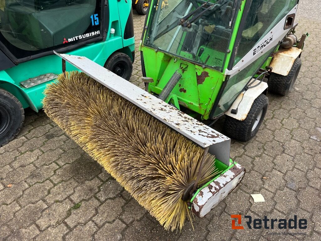 Redskabsbærer EGHOLM Kompaktbærer Med Egholm frontkost - Gemeentelijke machine/ Speciaal: afbeelding 2 Redskabsbærer EGHOLM Kompaktbærer Med Egholm frontkost - Gemeentelijke machine/ Speciaal: afbeelding 2