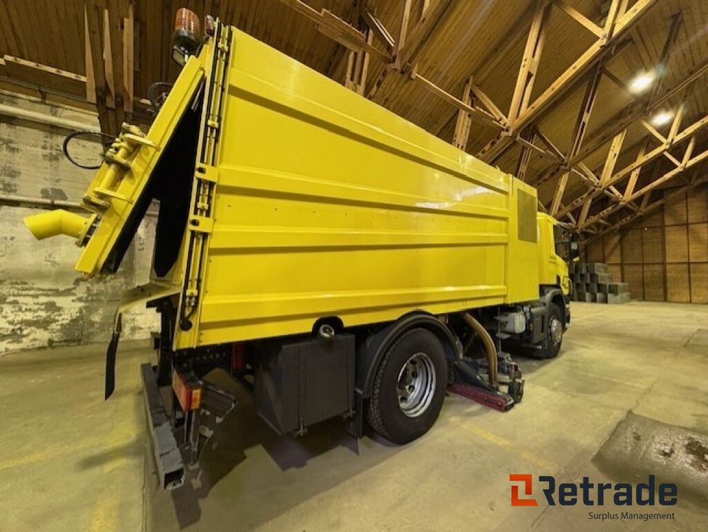 Glykol suger - Scania P310 med Bucher STKF 9500 på bygg! - Vuilniswagen: afbeelding 5 Glykol suger - Scania P310 med Bucher STKF 9500 på bygg! - Vuilniswagen: afbeelding 5