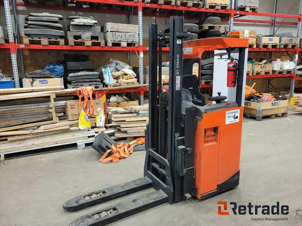 Gaffeltruck Sittstaplare BT SRE135L låga timmar - 2017 - Industriële machine: afbeelding 1 Gaffeltruck Sittstaplare BT SRE135L låga timmar - 2017 - Industriële machine: afbeelding 1