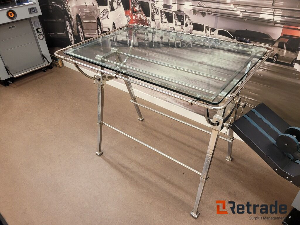 Glasbord skärbord ritbord , design i glas - Industriële machine: afbeelding 1 Glasbord skärbord ritbord , design i glas - Industriële machine: afbeelding 1