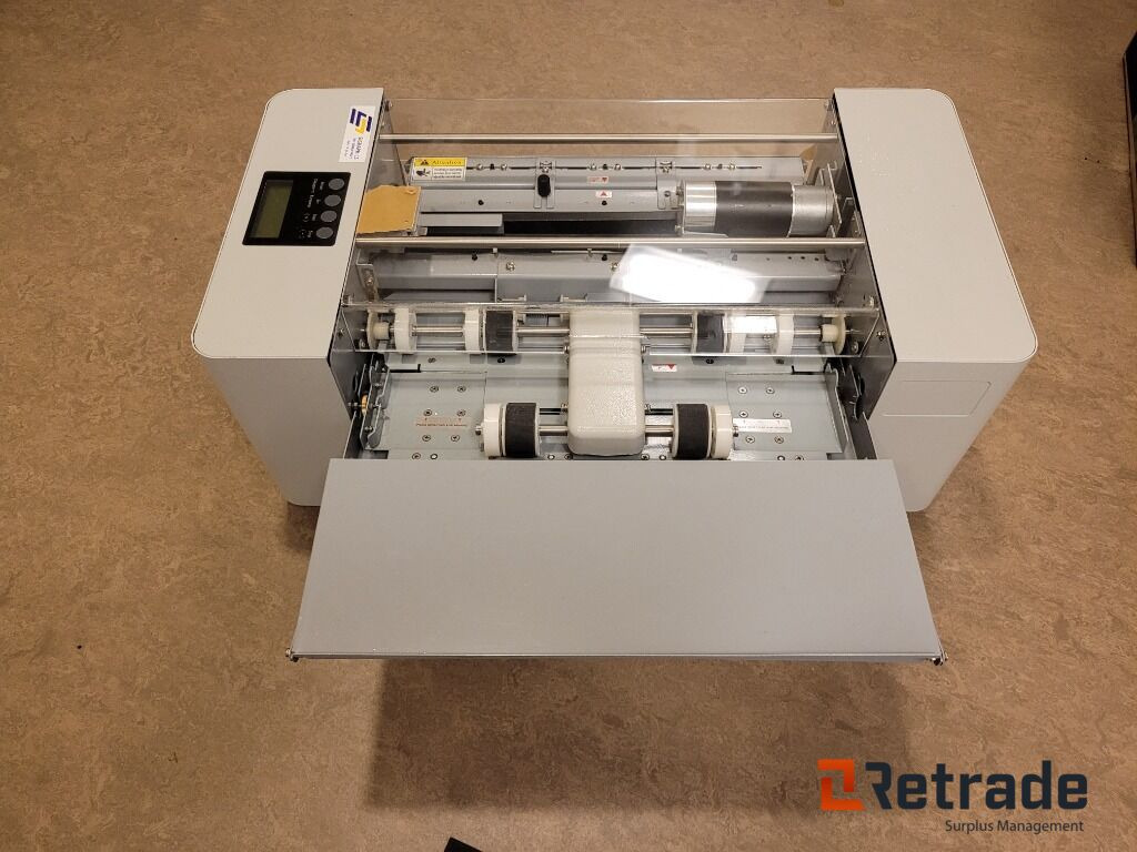 Visistkortsmaskin Card cutting maskin EASYCARD SRA3 - Industriële machine: afbeelding 1 Visistkortsmaskin Card cutting maskin EASYCARD SRA3 - Industriële machine: afbeelding 1