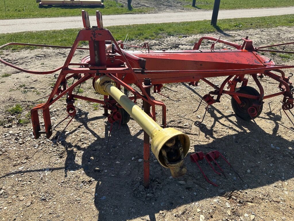 Scan Farm SR320 Hø - Rive - Tuinmachine: afbeelding 2 Scan Farm SR320 Hø - Rive - Tuinmachine: afbeelding 2