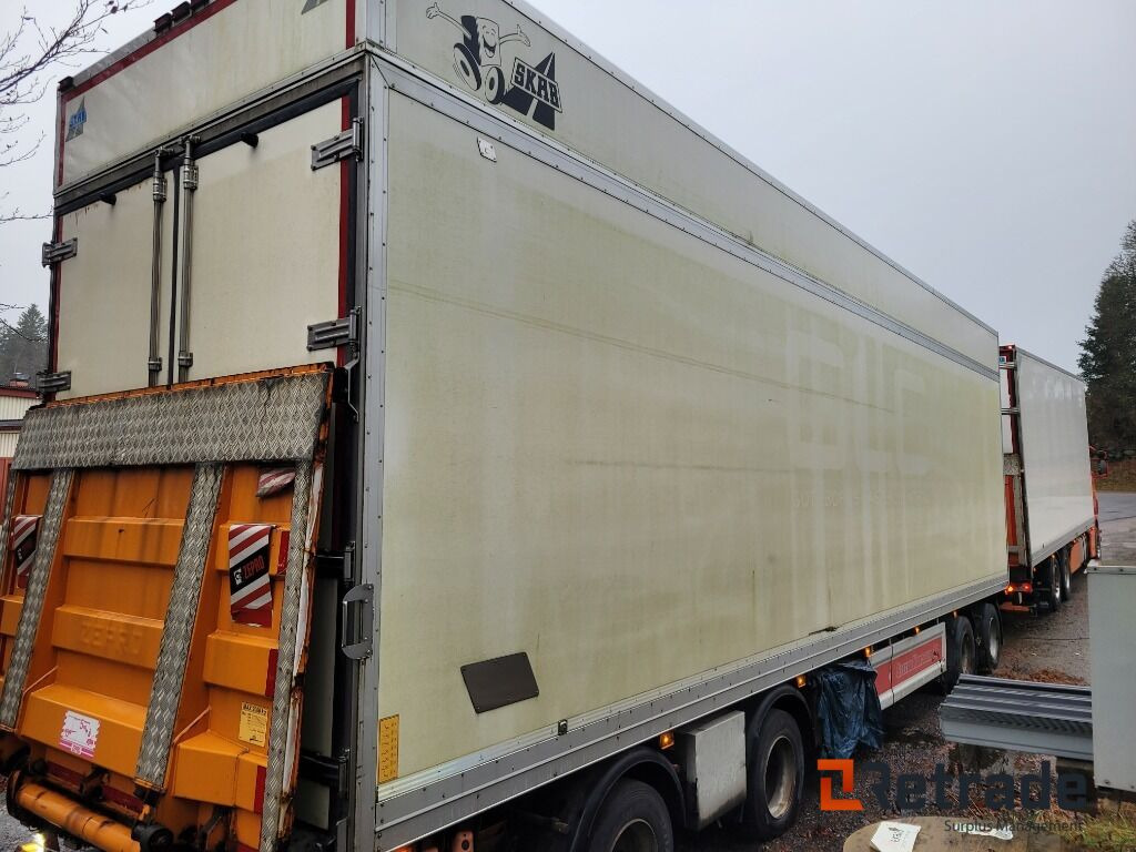 Släp / kylsläp HFR med SKAB dubbelplan skåp 4 axligt - Koelwagen aanhangwagen: afbeelding 4 Släp / kylsläp HFR med SKAB dubbelplan skåp 4 axligt - Koelwagen aanhangwagen: afbeelding 4