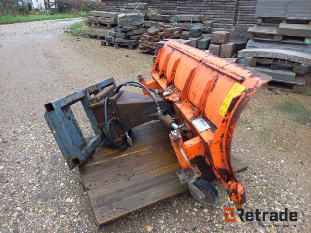 Sneplow for / snow plow - Bouwmaterieel: afbeelding 1 Sneplow for / snow plow - Bouwmaterieel: afbeelding 1