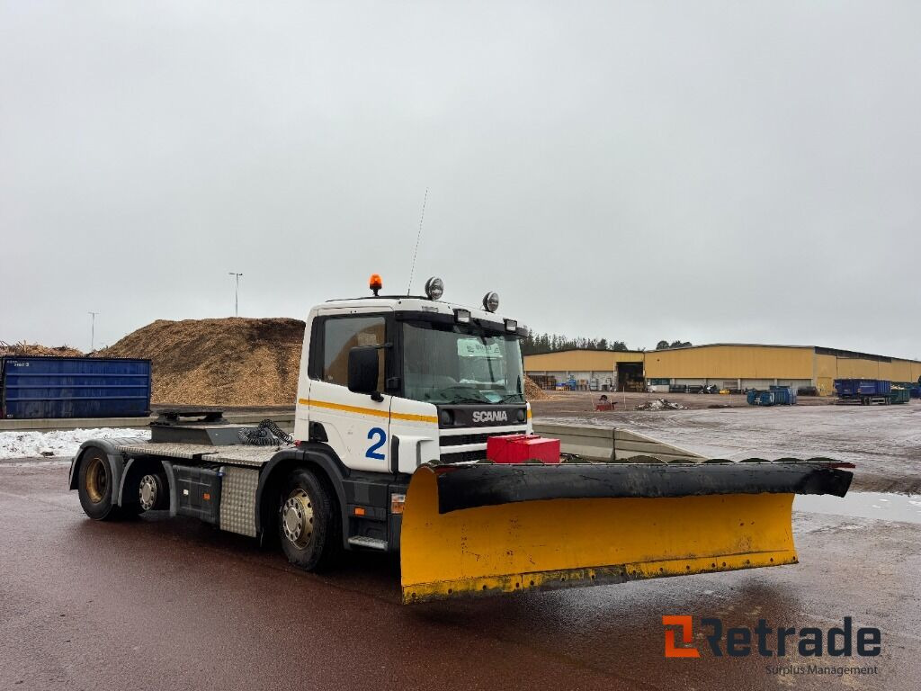 Dragbil Scania P94 6x2 motorredskap med plog - Trekker, Gemeentelijke machine/ Speciaal: afbeelding 3 Dragbil Scania P94 6x2 motorredskap med plog - Trekker, Gemeentelijke machine/ Speciaal: afbeelding 3