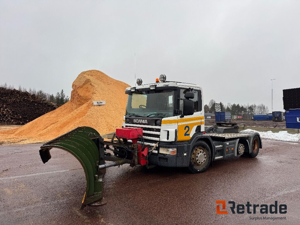 Dragbil Scania P94 6x2 motorredskap med plog - Trekker, Gemeentelijke machine/ Speciaal: afbeelding 1 Dragbil Scania P94 6x2 motorredskap med plog - Trekker, Gemeentelijke machine/ Speciaal: afbeelding 1