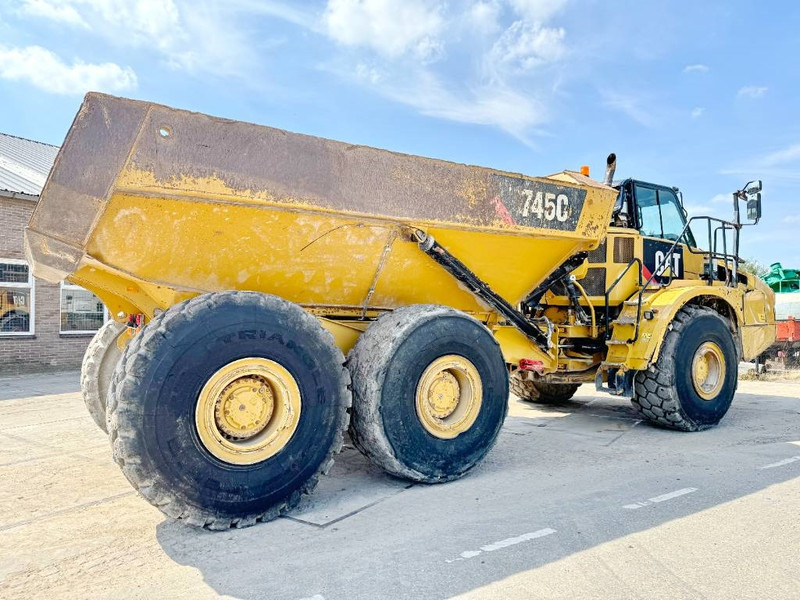 Cat 745C - Automatic Greasing / CE Certified - Kiepwagen met knikbesturing: afbeelding 4 Cat 745C - Automatic Greasing / CE Certified - Kiepwagen met knikbesturing: afbeelding 4