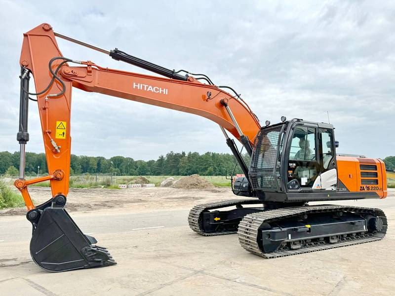 Hitachi ZX220LC-5G / 2025 ULTRA MODEL / ISUZU ENGINE - Rupsgraafmachine: afbeelding 2 Hitachi ZX220LC-5G / 2025 ULTRA MODEL / ISUZU ENGINE - Rupsgraafmachine: afbeelding 2