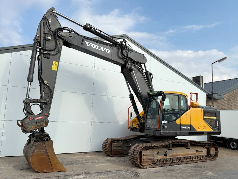 Volvo EC300ENL - Oilquick / Triple Boom / Tilting Bucket - Rupsgraafmachine: afbeelding 2 Volvo EC300ENL - Oilquick / Triple Boom / Tilting Bucket - Rupsgraafmachine: afbeelding 2