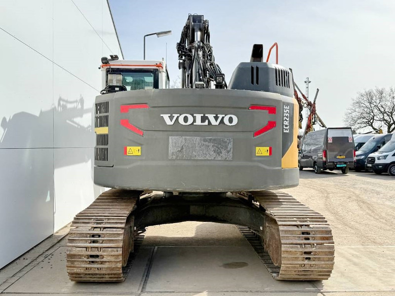 Volvo ECR235EL - Triple Boom / 2 Buckets Included - Rupsgraafmachine: afbeelding 4 Volvo ECR235EL - Triple Boom / 2 Buckets Included - Rupsgraafmachine: afbeelding 4