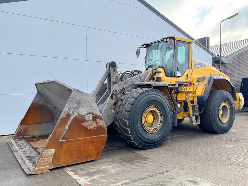 Volvo L220H - Dutch Machine / CDC Steering / Auto Lube - Wiellader: afbeelding 2 Volvo L220H - Dutch Machine / CDC Steering / Auto Lube - Wiellader: afbeelding 2
