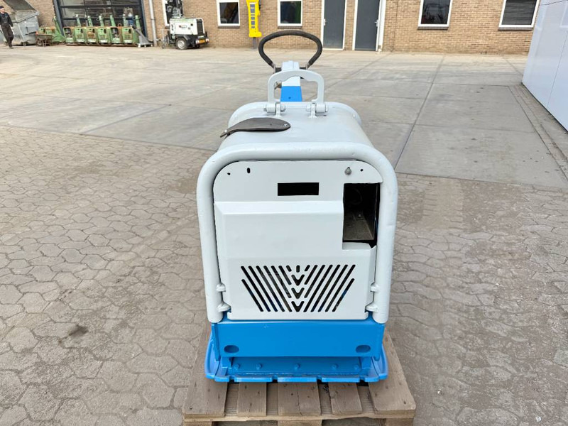 Weber CR8 - Excellent Condition / Low Hours - Trilplaat: afbeelding 4 Weber CR8 - Excellent Condition / Low Hours - Trilplaat: afbeelding 4