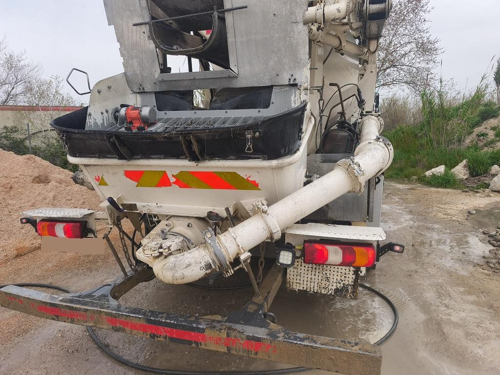 Mercedes Actros 3243 - Mixerpomp: afbeelding 5 Mercedes Actros 3243 - Mixerpomp: afbeelding 5