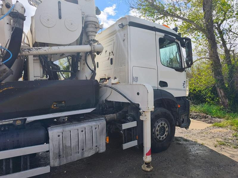 Mercedes Actros 3243 - Mixerpomp: afbeelding 2 Mercedes Actros 3243 - Mixerpomp: afbeelding 2