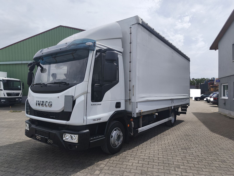 Iveco Eurocargo 75-210 Plane 3-Sitzer 4x2 Euro 6 LBW (20) - Schuifzeilen vrachtwagen: afbeelding 1 Iveco Eurocargo 75-210 Plane 3-Sitzer 4x2 Euro 6 LBW (20) - Schuifzeilen vrachtwagen: afbeelding 1