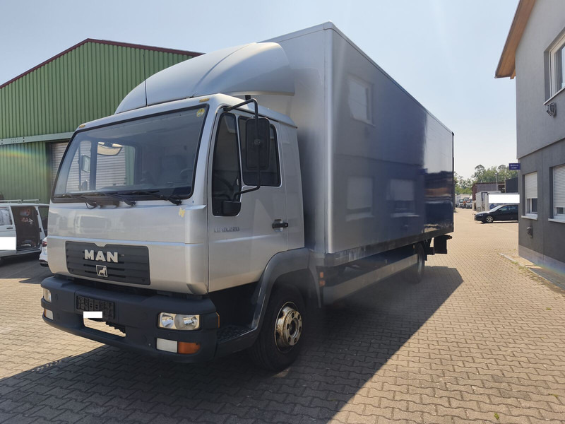 MAN LE 10.220 - Bakwagen: afbeelding 1 MAN LE 10.220 - Bakwagen: afbeelding 1