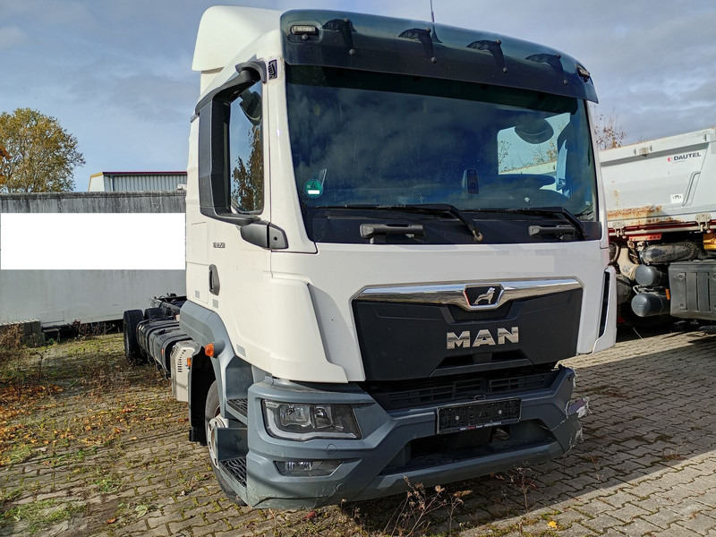 MAN TGL 12.250 - Chassis vrachtwagen: afbeelding 2 MAN TGL 12.250 - Chassis vrachtwagen: afbeelding 2