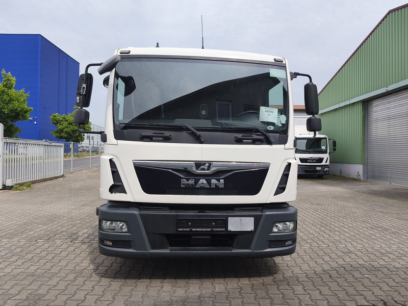 MAN TGL 8.190 Koffer gFH AHK LBW Euro 6 4x2 (11) - Bakwagen: afbeelding 3 MAN TGL 8.190 Koffer gFH AHK LBW Euro 6 4x2 (11) - Bakwagen: afbeelding 3