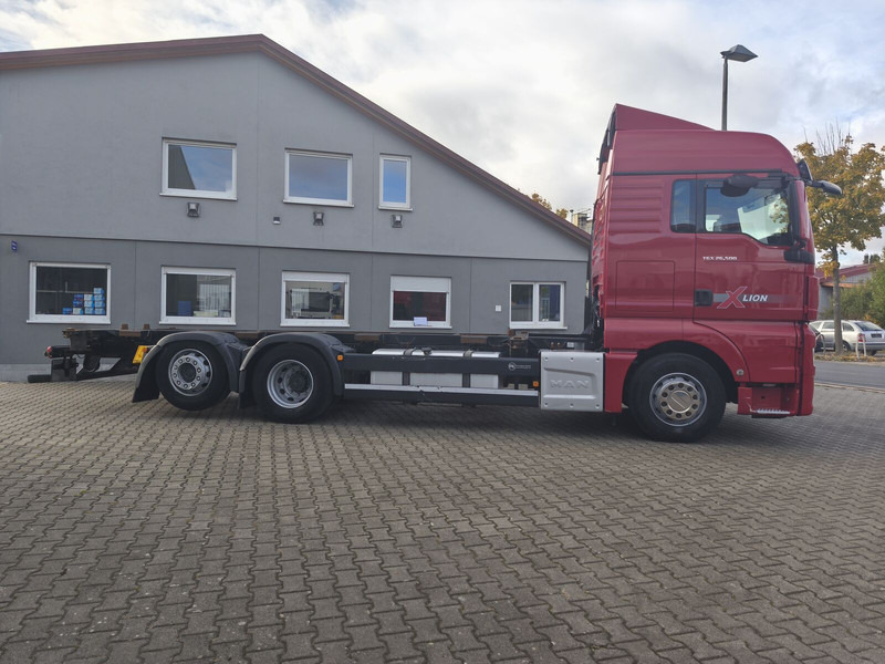 MAN TGX 26.500 BDF 6x2 Euro 6 Standard Lift+Lenk (29) - Chassis vrachtwagen: afbeelding 4 MAN TGX 26.500 BDF 6x2 Euro 6 Standard Lift+Lenk (29) - Chassis vrachtwagen: afbeelding 4