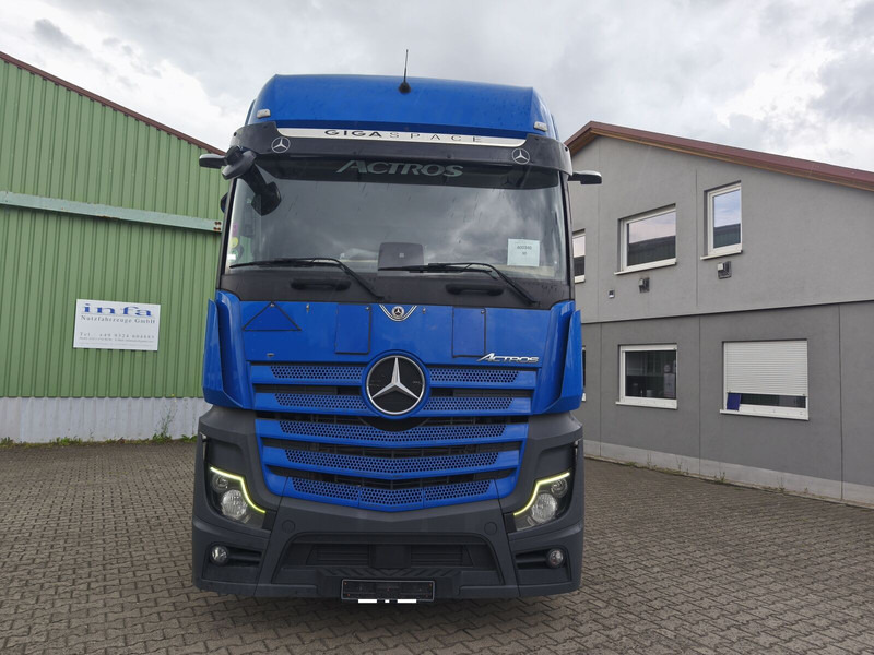 Mercedes-Benz Actros 2545 BDF - Containertransporter/ Wissellaadbak vrachtwagen: afbeelding 3 Mercedes-Benz Actros 2545 BDF - Containertransporter/ Wissellaadbak vrachtwagen: afbeelding 3