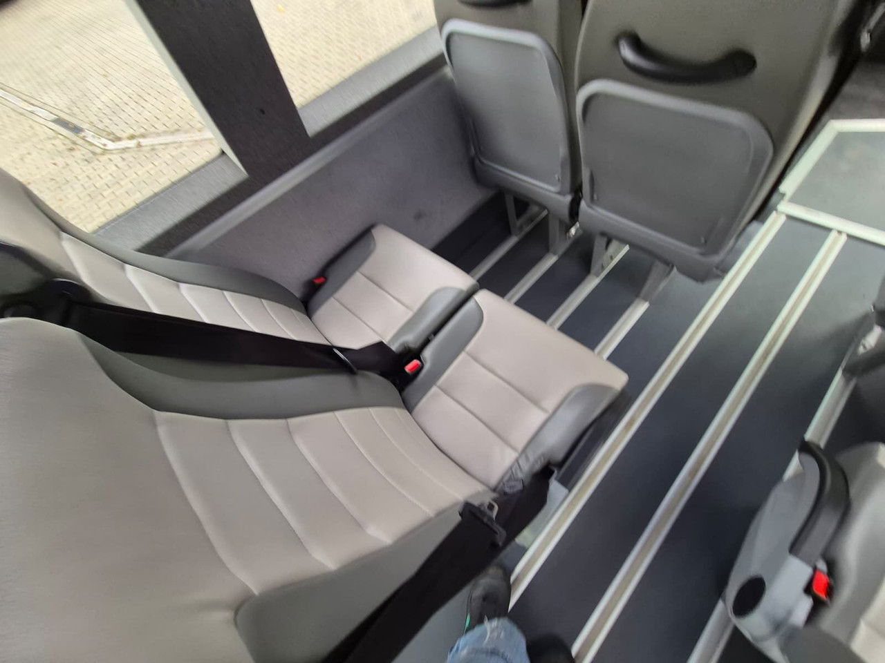 Minibus, Personenvervoer IVECO Daily 35S12 Hi-Matic / 10 Seats: afbeelding 29 Minibus, Personenvervoer IVECO Daily 35S12 Hi-Matic / 10 Seats: afbeelding 29