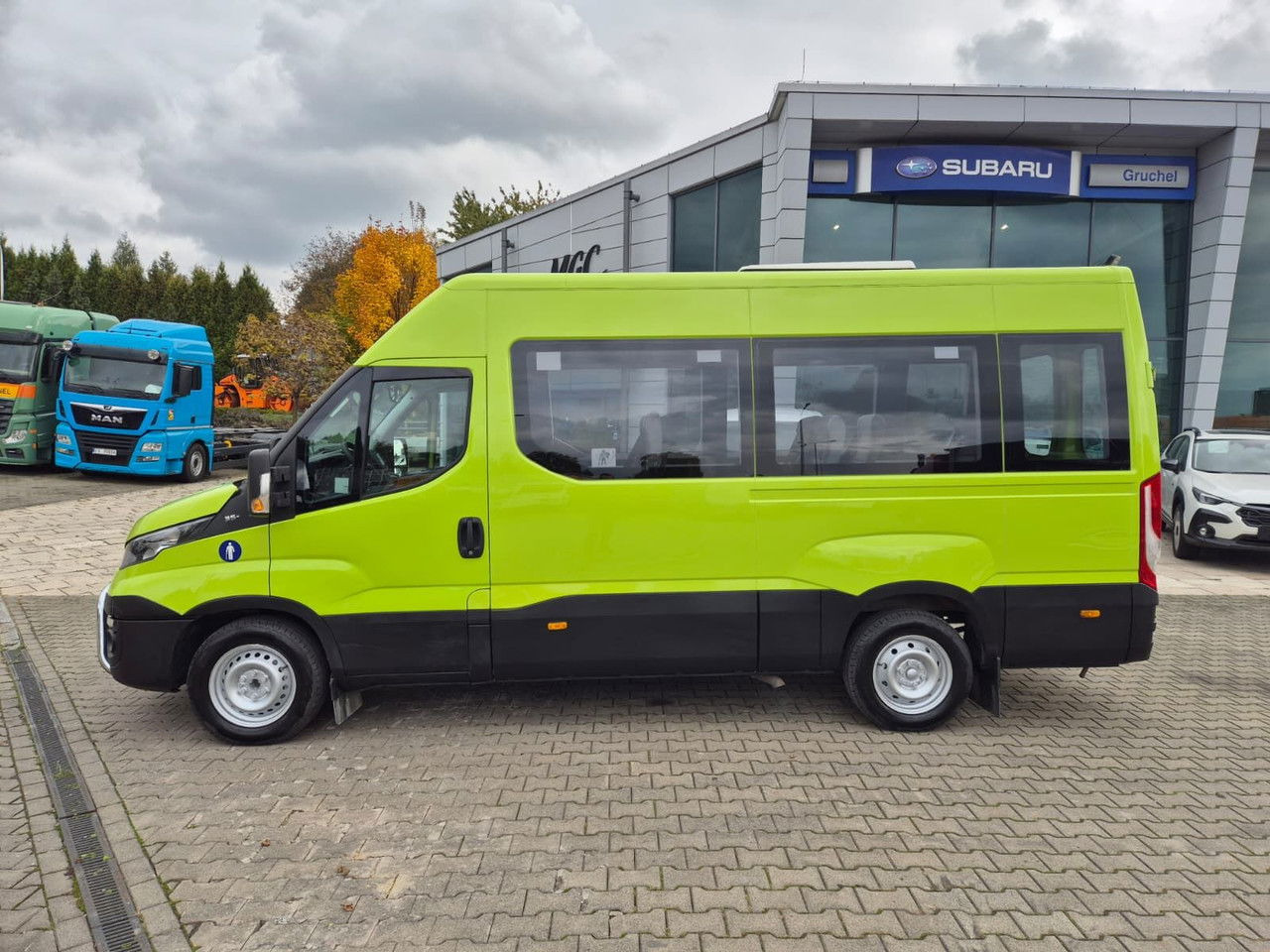 Minibus, Personenvervoer IVECO Daily 35S12 Hi-Matic / 10 Seats: afbeelding 12 Minibus, Personenvervoer IVECO Daily 35S12 Hi-Matic / 10 Seats: afbeelding 12